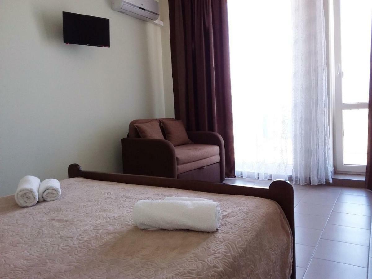 Hotel Golden Beach Zatoka Bagian luar foto