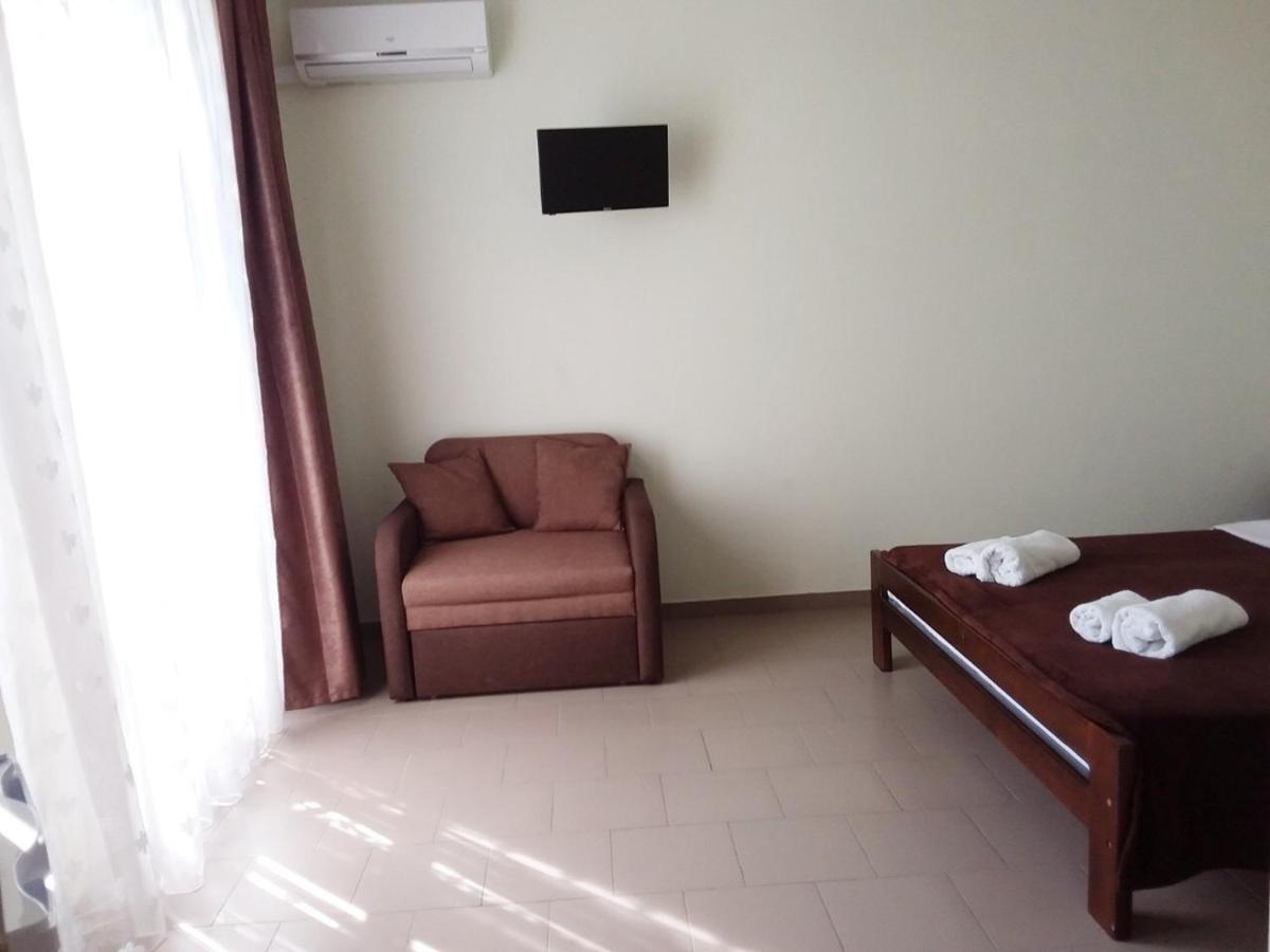 Hotel Golden Beach Zatoka Bagian luar foto